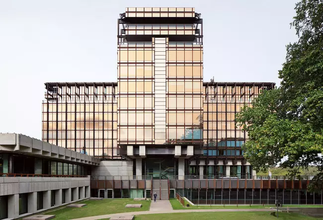Filip Dujardin