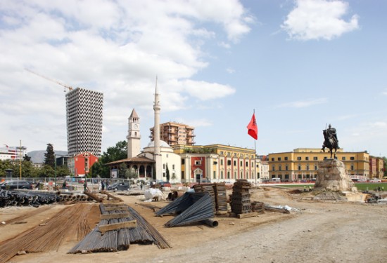 Skanderbeg Square et TID Tower - Projets par 51N4E